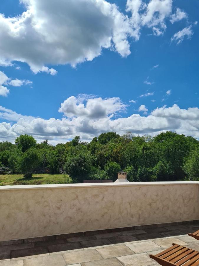 Villa Lulu Kamena Villa S Maslinikom Otok Krk Dobrinj Selo Gostinjac Krk Town Dış mekan fotoğraf