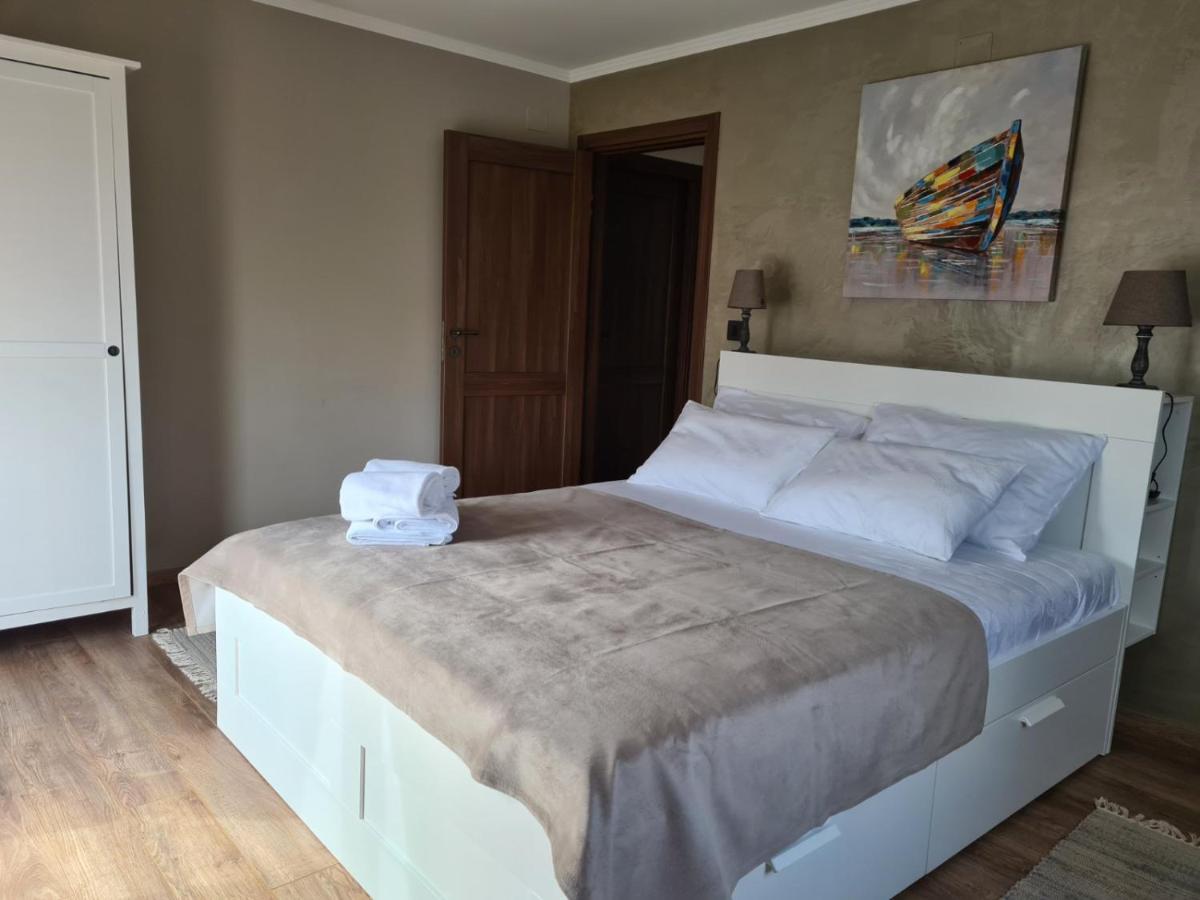 Villa Lulu Kamena Villa S Maslinikom Otok Krk Dobrinj Selo Gostinjac Krk Town Dış mekan fotoğraf